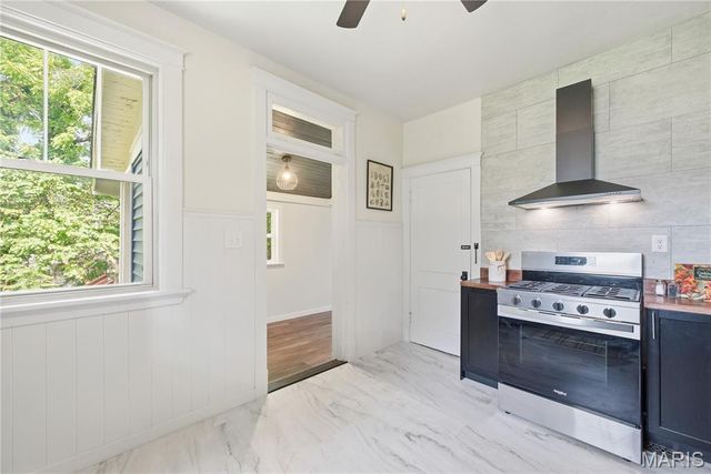 2537 Bredell Avenue, Maplewood, MO 63143