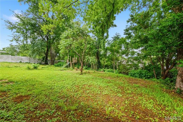 2537 Bredell Avenue, Maplewood, MO 63143