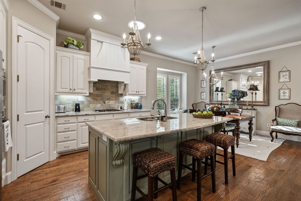 645 E Hill Street, Keller, TX 76248 — exterior