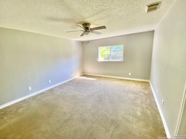 8127 OCEAN MEADOW DR, Converse, TX 78109