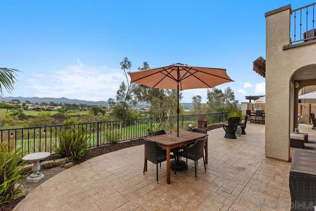1237 Breakaway Dr, Oceanside, CA 92057 — photo 3