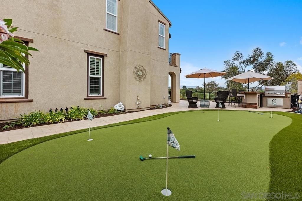 1237 Breakaway Dr, Oceanside, CA 92057 — photo 4