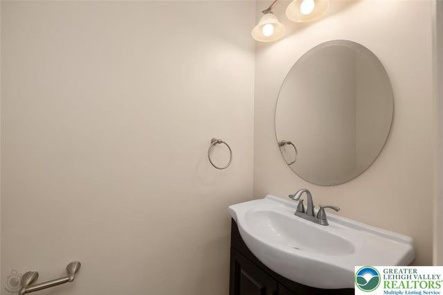 184 Springhouse Road, Allentown City, PA 18104