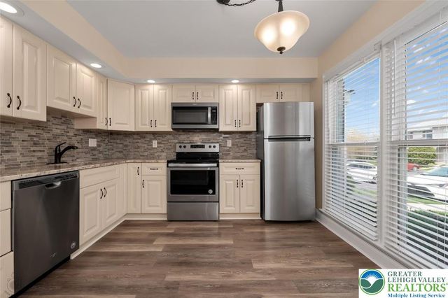 184 Springhouse Road, Allentown City, PA 18104