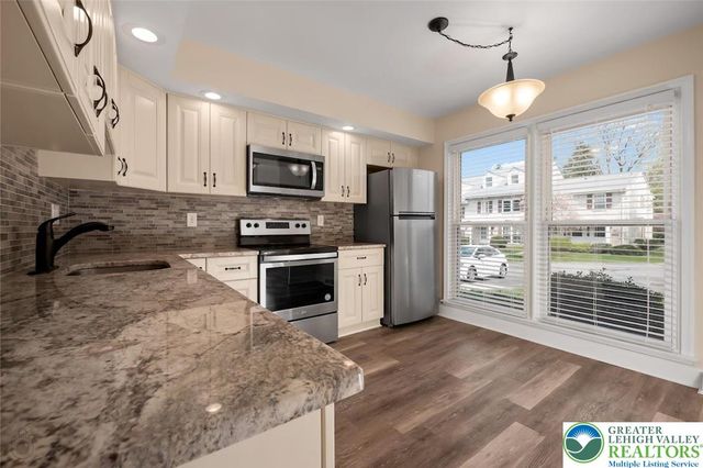 184 Springhouse Road, Allentown City, PA 18104