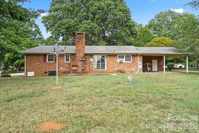 816 Clinton Avenue, Lancaster, SC 29720