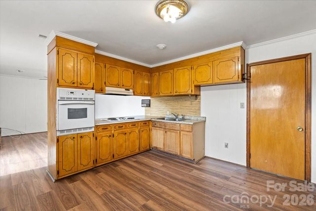 816 Clinton Avenue, Lancaster, SC 29720