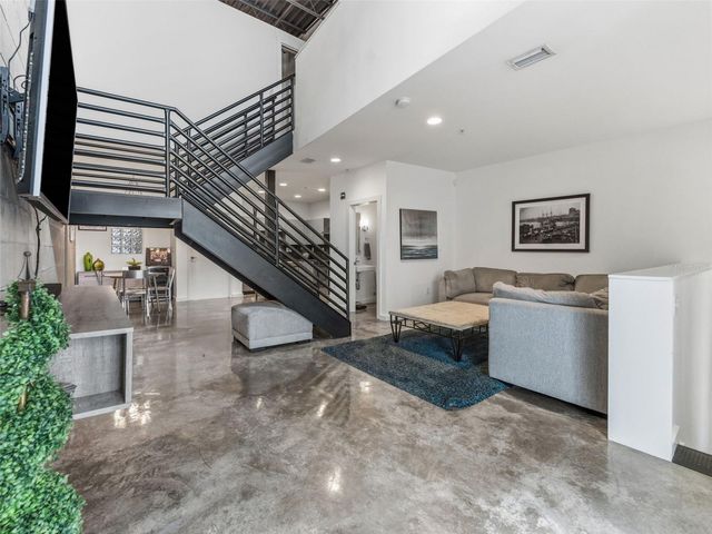 5008 S MACDILL AVENUE 16, Tampa, FL 33611