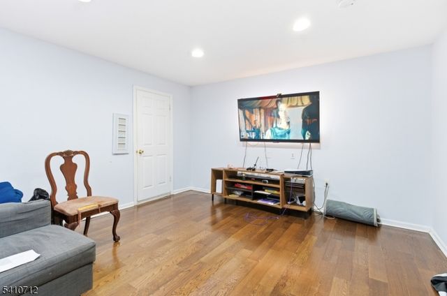 158 S Clinton St, East Orange City, NJ 07018