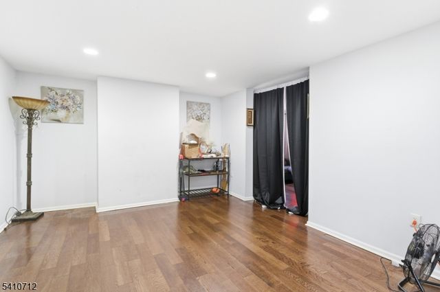 158 S Clinton St, East Orange City, NJ 07018