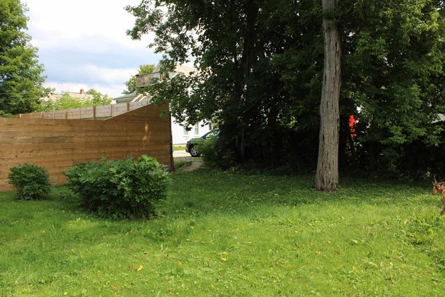 134 Maple Street, Rutland City, VT 05701