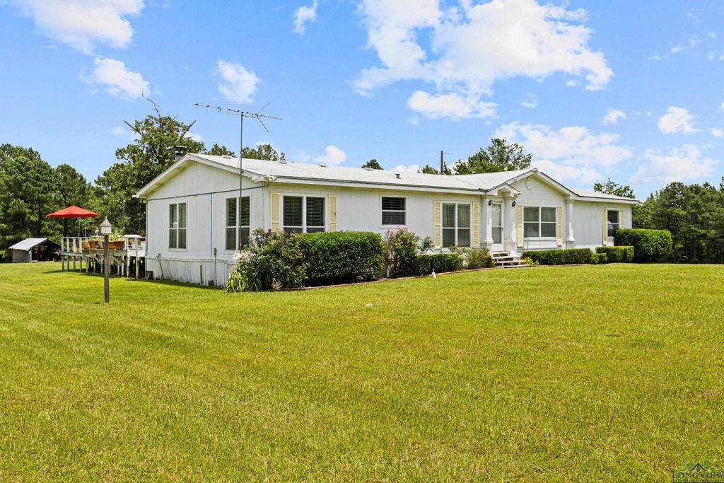 255 Woodlawn Hills, Jefferson, TX 75657