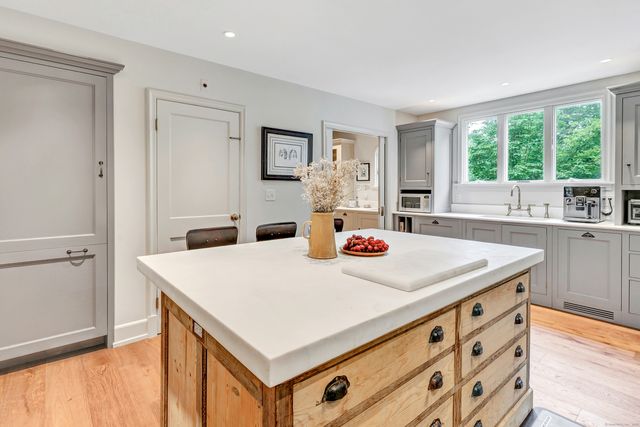 61 Clapboard Hill Road, Westport, CT 06880