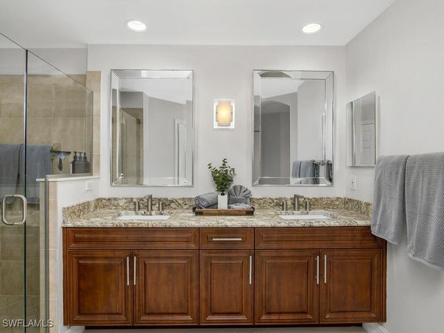 816 Carrick Bend CIR 202, Naples, FL 34110