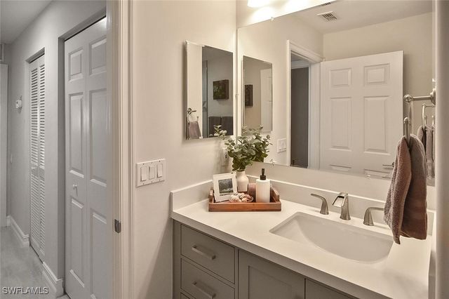 816 Carrick Bend CIR 202, Naples, FL 34110