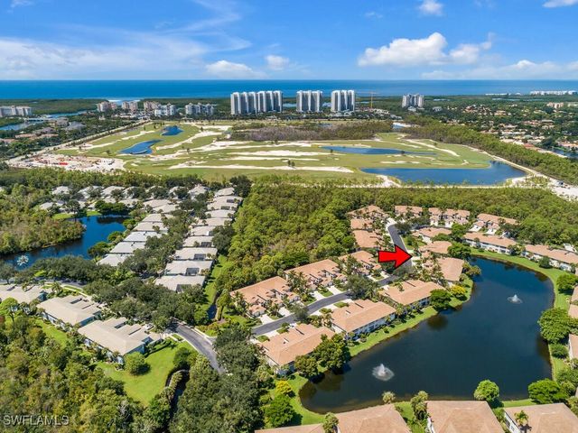 816 Carrick Bend CIR 202, Naples, FL 34110