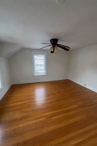 178 Maple 2, Danvers, MA 01923