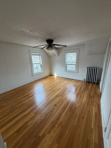 178 Maple 2, Danvers, MA 01923