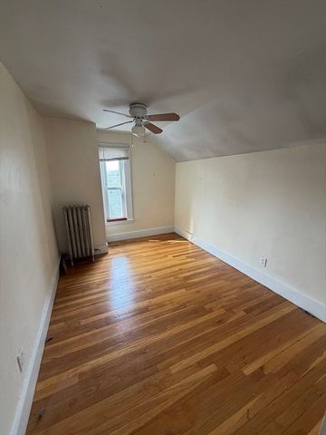 178 Maple 2, Danvers, MA 01923