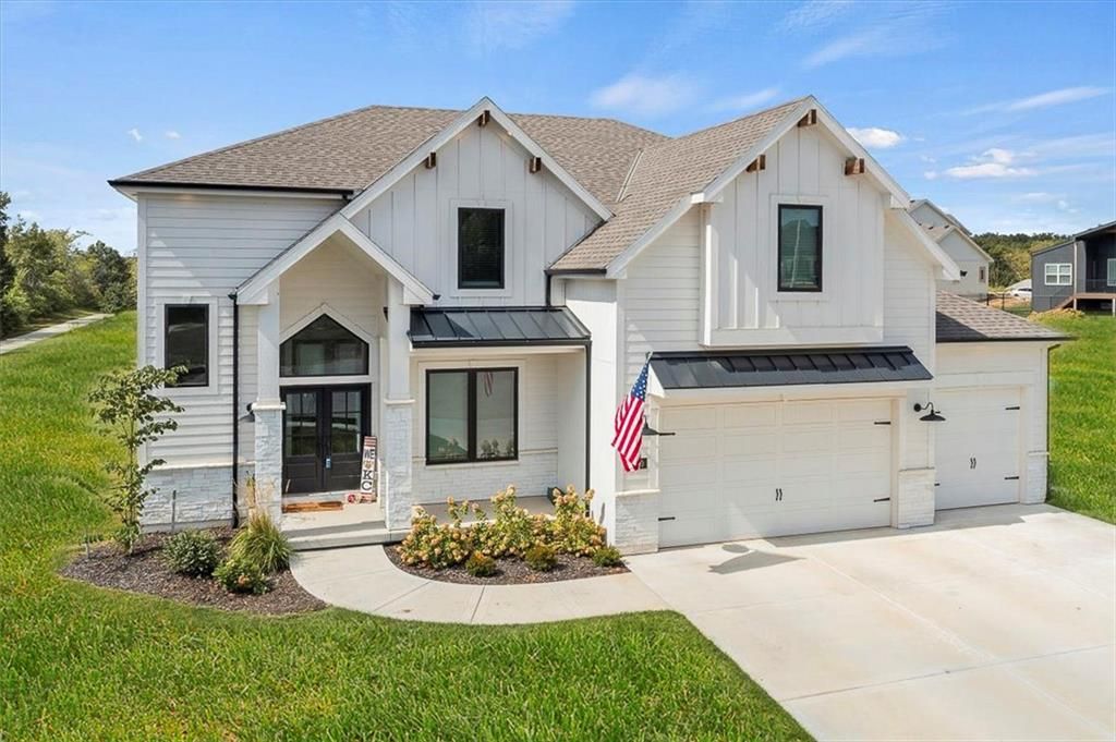 8320 NW 89th Terrace, Kansas City, MO 64153