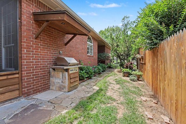 14208 Pecan Hollow Terrace, Edmond, OK 73013