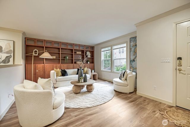 10193 224th Avenue NE, Redmond, WA 98053