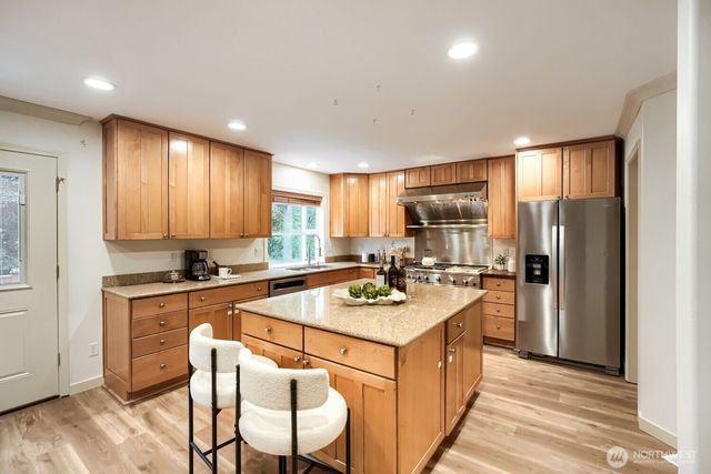 10193 224th Avenue NE, Redmond, WA 98053