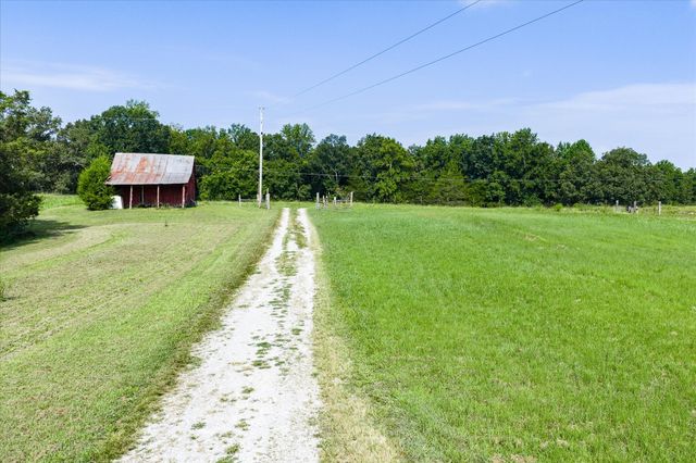 330 Griffintown Rd, Sparta, TN 38583