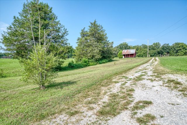 330 Griffintown Rd, Sparta, TN 38583
