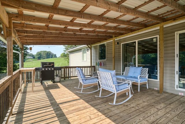 330 Griffintown Rd, Sparta, TN 38583