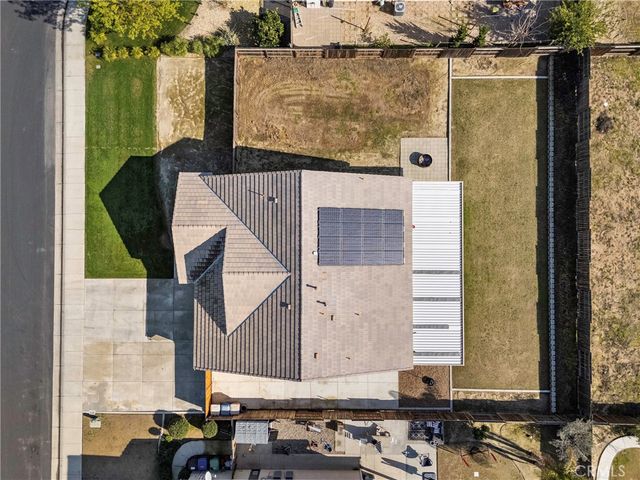 15413 Carparzo Drive, Bakersfield, CA 93314