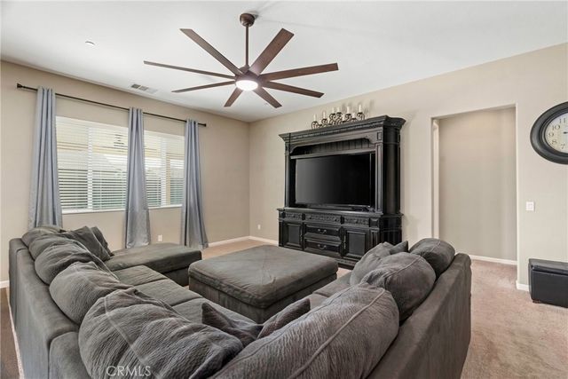 15413 Carparzo Drive, Bakersfield, CA 93314