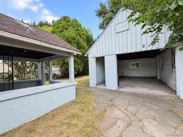 16860 Greenfield Road, Detroit, MI 48235