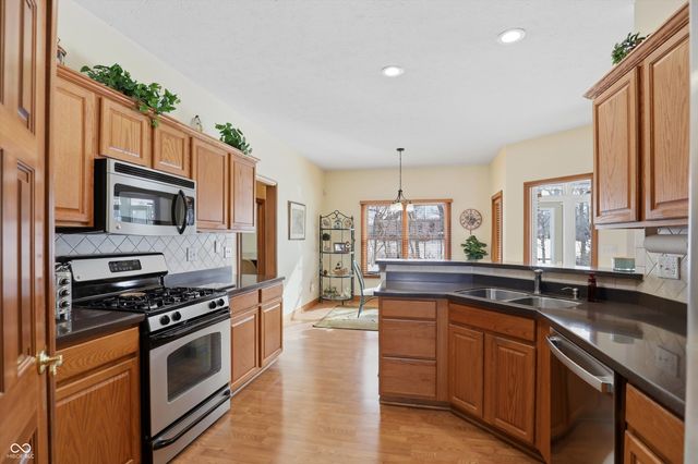 10057 Pyrite Court, Noblesville, IN 46060