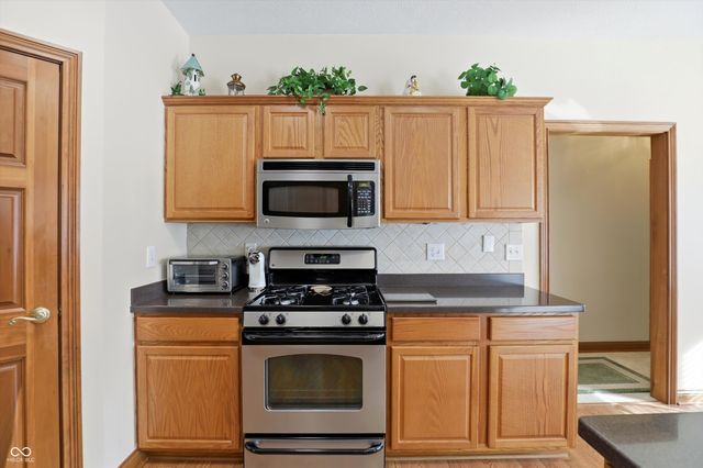 10057 Pyrite Court, Noblesville, IN 46060