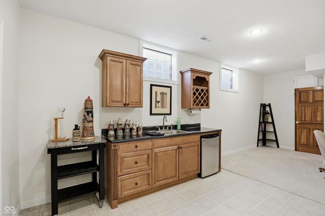 10057 Pyrite Court, Noblesville, IN 46060