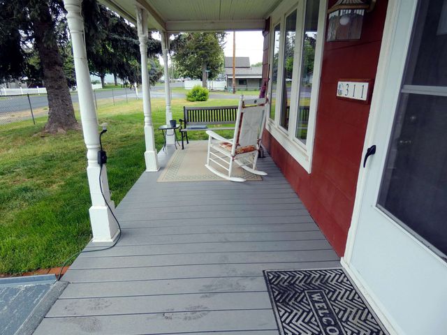 311 S JEFFERSON St, Medical Lake, WA 99022