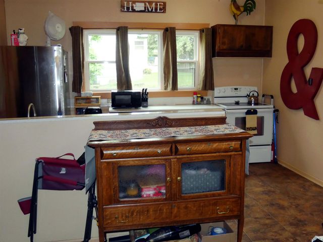 311 S JEFFERSON St, Medical Lake, WA 99022