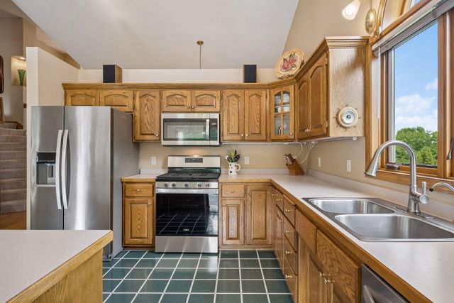 14180 Dehnsfield Road, Rogers, MN 55374