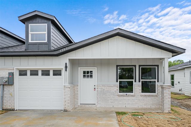 3205 Bourland Street, Greenville, TX 75401