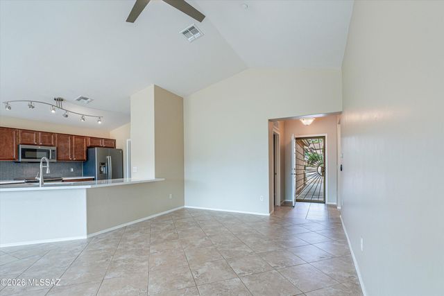 39695 S Diamond Bay Drive, Tucson, AZ 85739