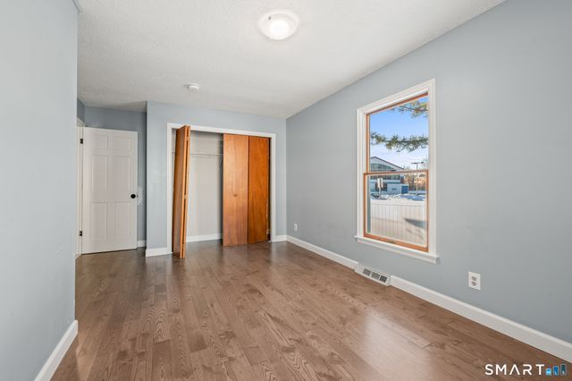 24 Pearl Street, Glastonbury, CT 06033