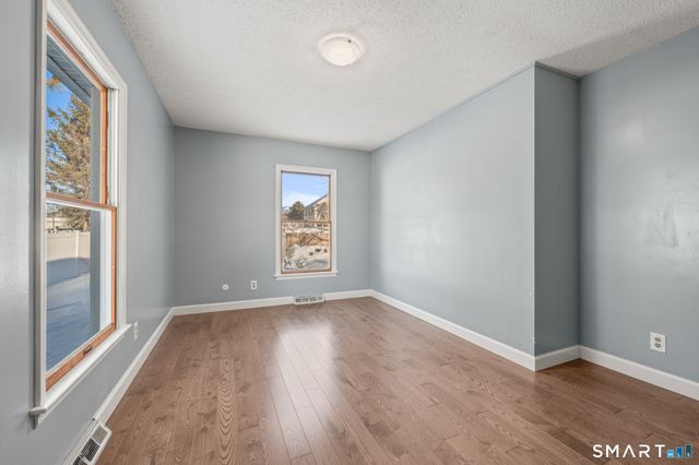 24 Pearl Street, Glastonbury, CT 06033