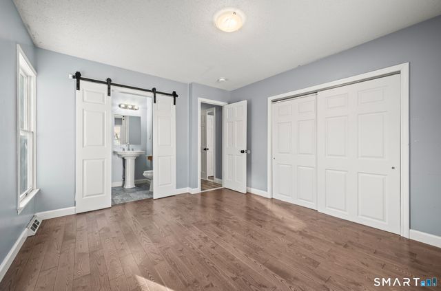 24 Pearl Street, Glastonbury, CT 06033