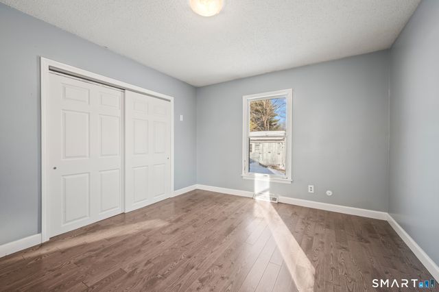 24 Pearl Street, Glastonbury, CT 06033