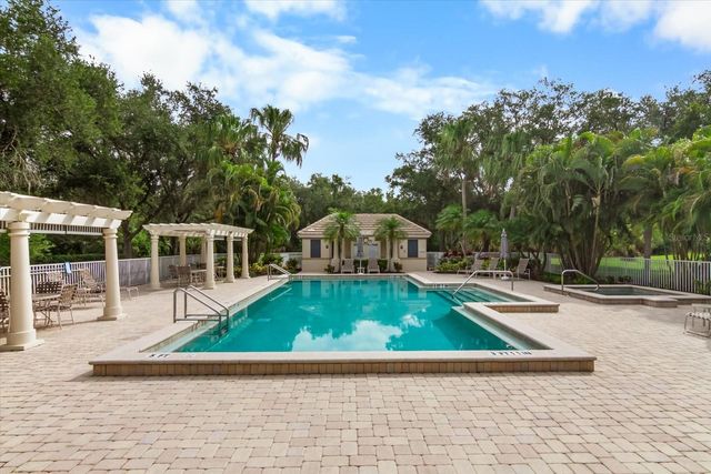 6705 PEBBLE BEACH WAY, Lakewood Ranch, FL 34202