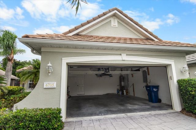 6705 PEBBLE BEACH WAY, Lakewood Ranch, FL 34202