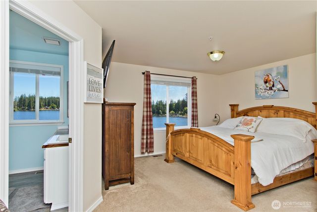 32421 Whitman Lake Drive E, Graham, WA 98338