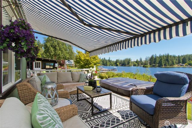 32421 Whitman Lake Drive E, Graham, WA 98338