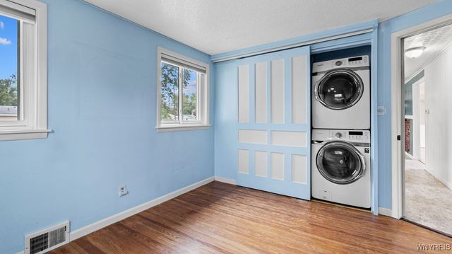 883 Sherwood Court, Cheektowaga, NY 14043